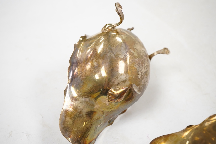 Sundry silver, consisting of - a pair of George V sauce boats, S. Blanckensee & Sons Ltd, Birmingham, 1936, a George III marrow scoop, Peter & Ann Bateman, London, 1793, a Victorian Scottish Kings pattern sauce ladle, te